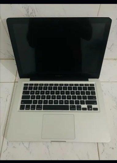 Macbook Pro Mid 2009
