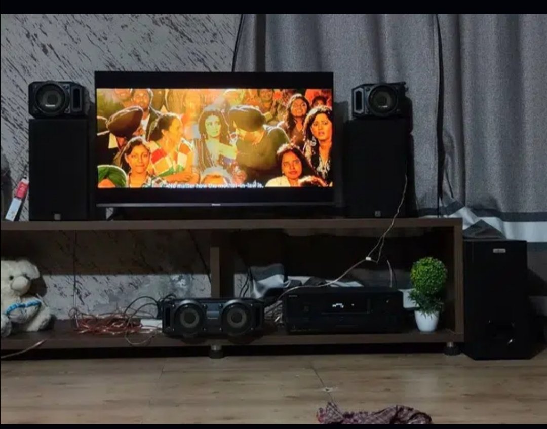 Sony AVR amplifier 5.1 ch,wharfedale CRS 3 audiophile sound system