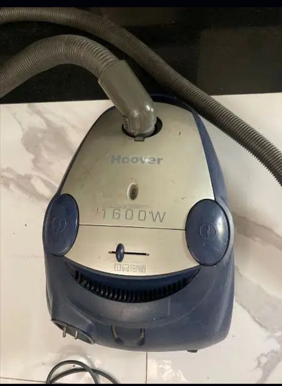 Hyundai car vacuum cleaner 600 wat ka