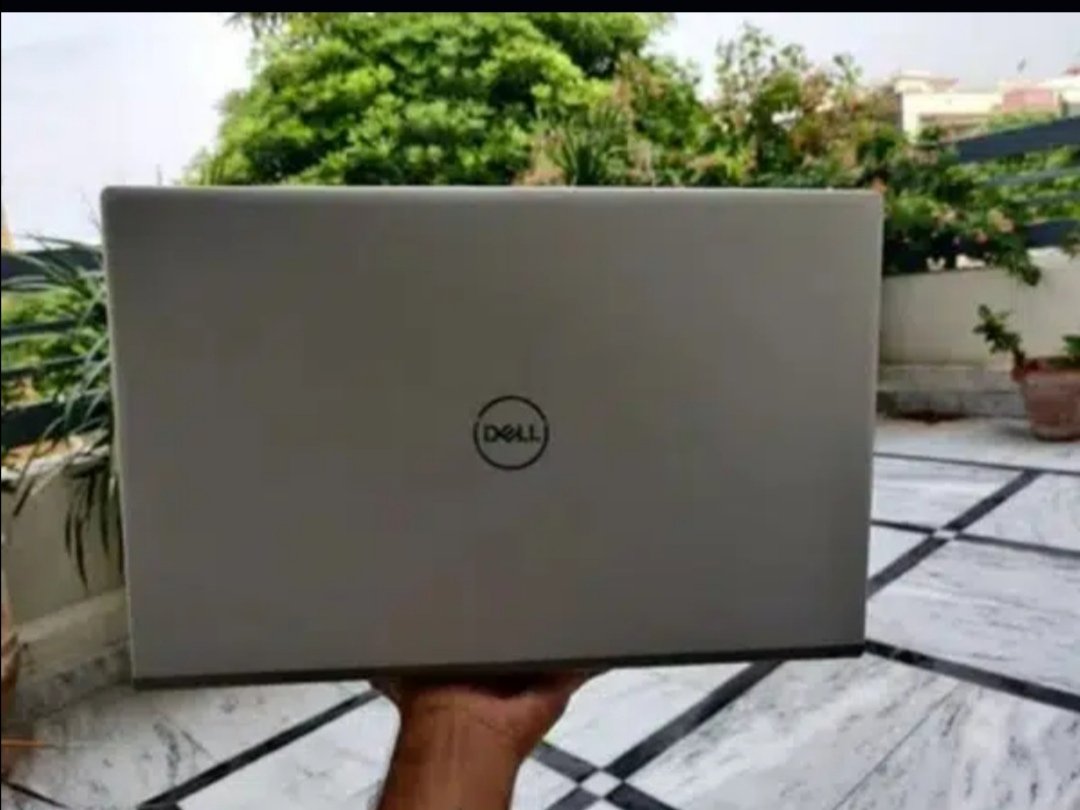 dell laptops core i7 ssd hard disk excllent work ( Hp i5 —