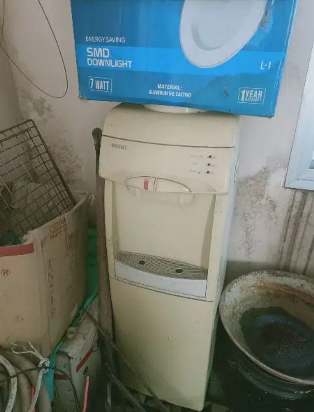 dispenser and farg ha is me