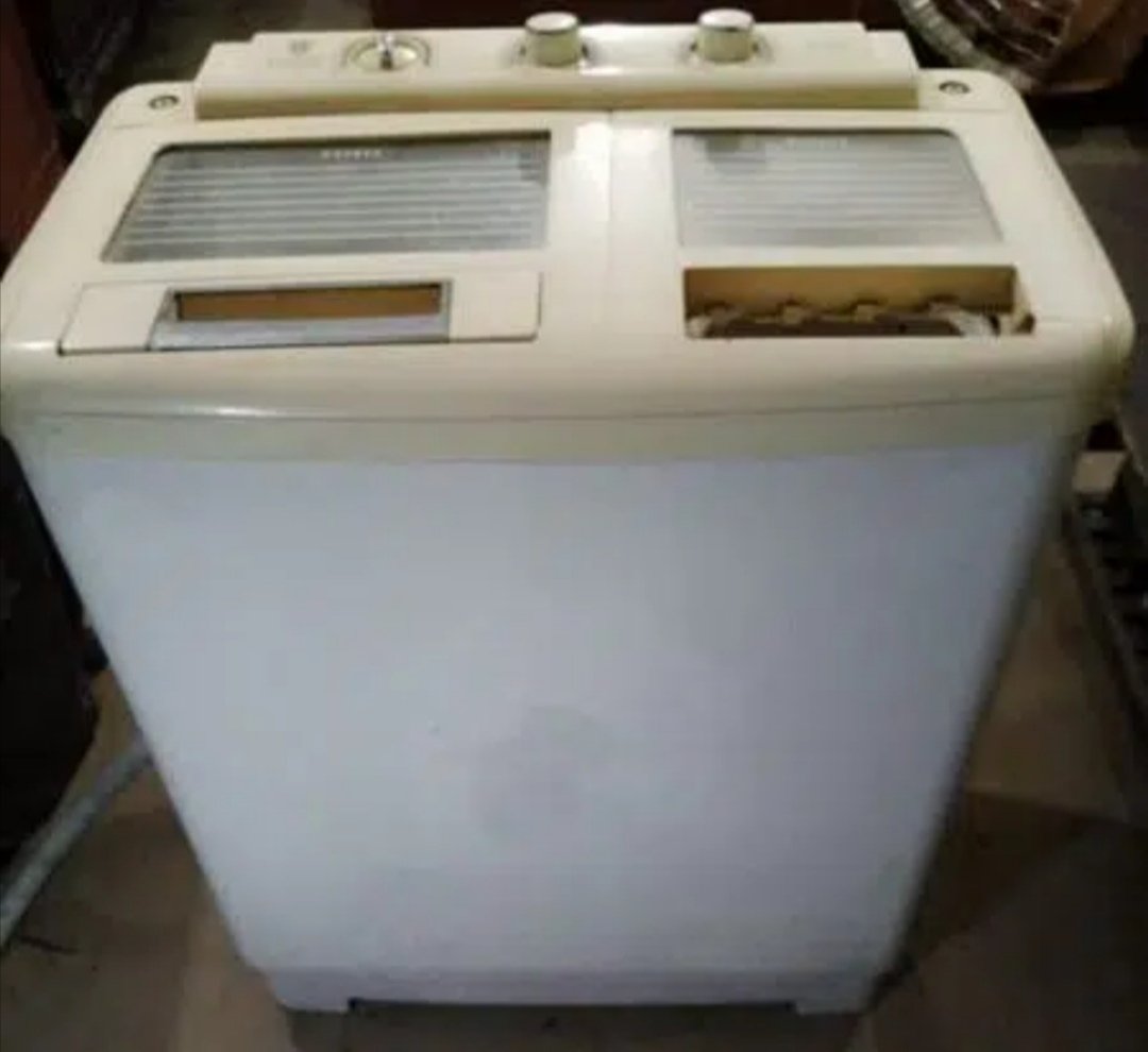 Toyo washing machine double 2 in 1