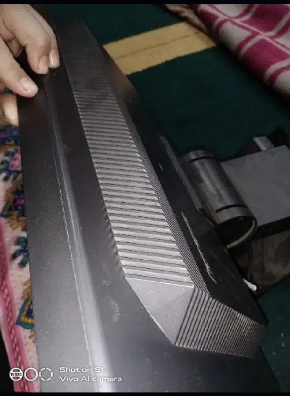 Dell systemb+ 19 inches led