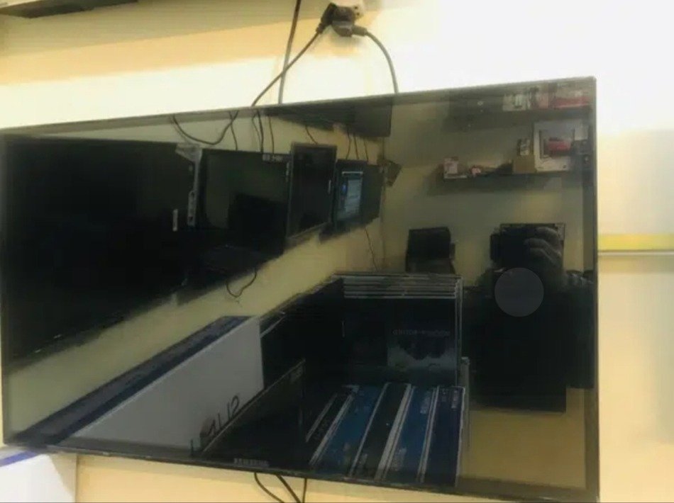 43 inch led smart android tv 4k led 8k ver 2 years warranty