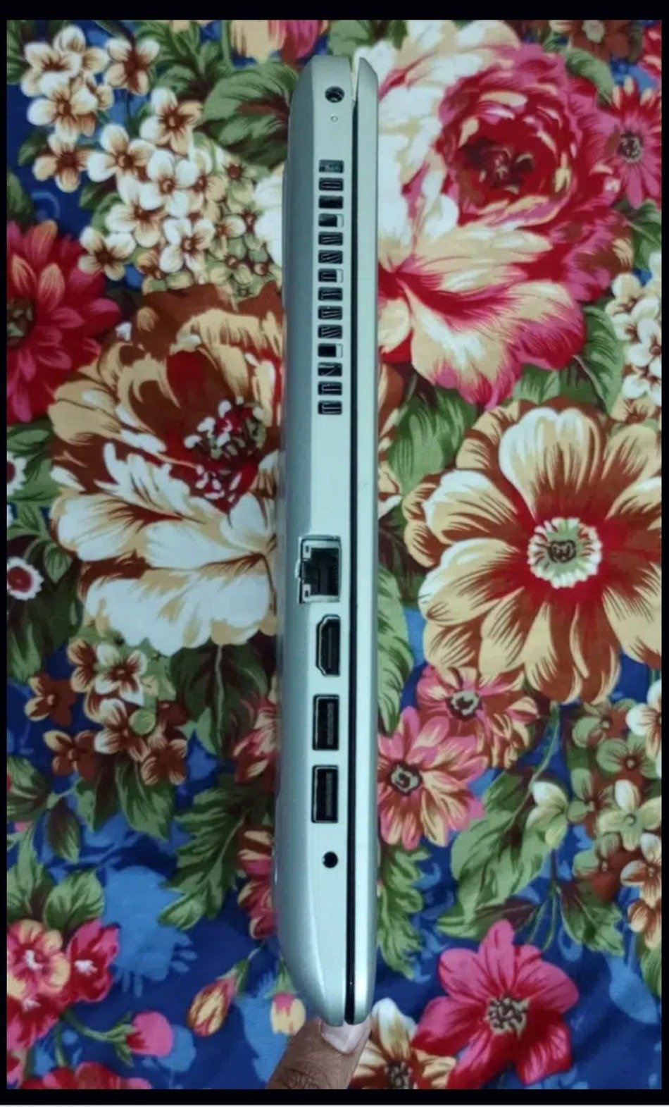 HP Gaming i5 7thGEN 2gb dedicated Radeon 256gb SSD 8gb RAM 15.6″HD LED