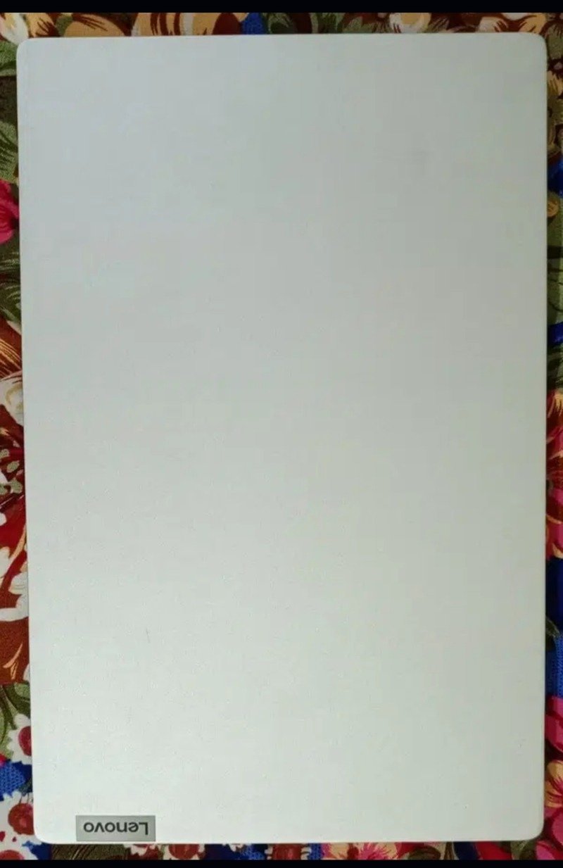 LENOVO Snapdragon8C=Core i7 11thGEN Adreno675 (8GB/256GB) 14″1080P LED