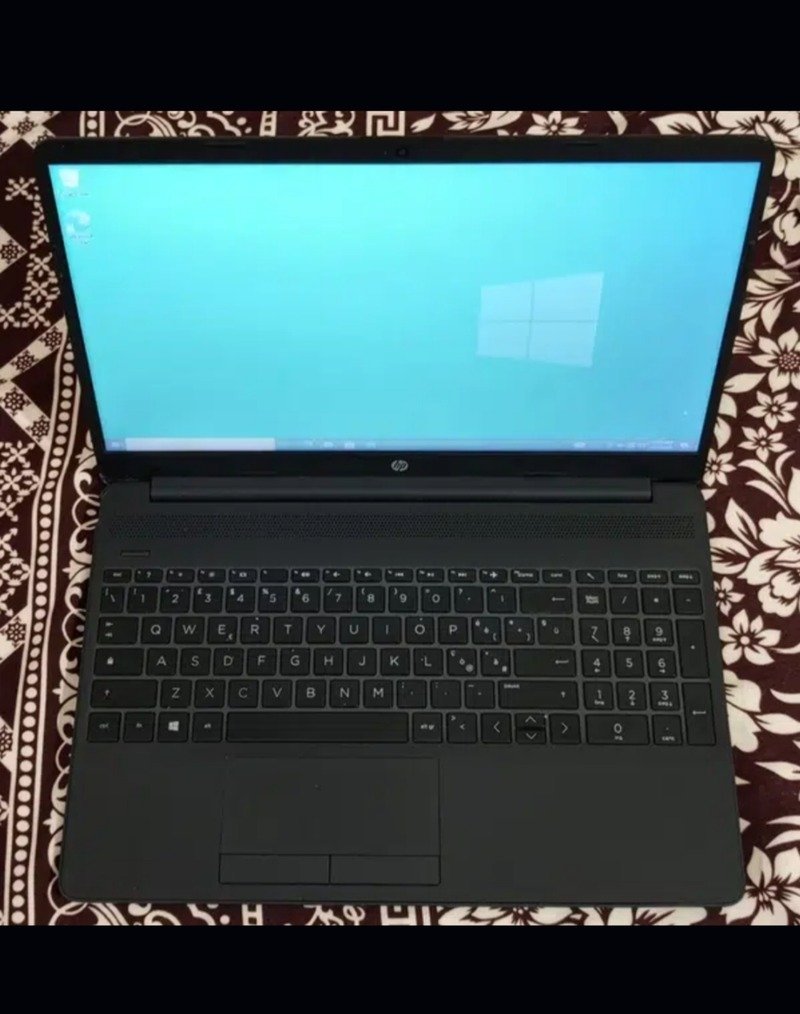 HP 255 G8 2GB Radeon 256gbSSD + 1TB HDD 8gbRAM AMD CPU 15.6″Big HD LED