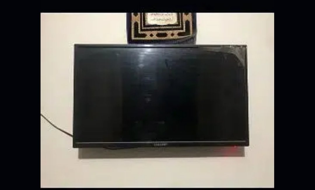 samsung without android LcD for sale in good condition.
