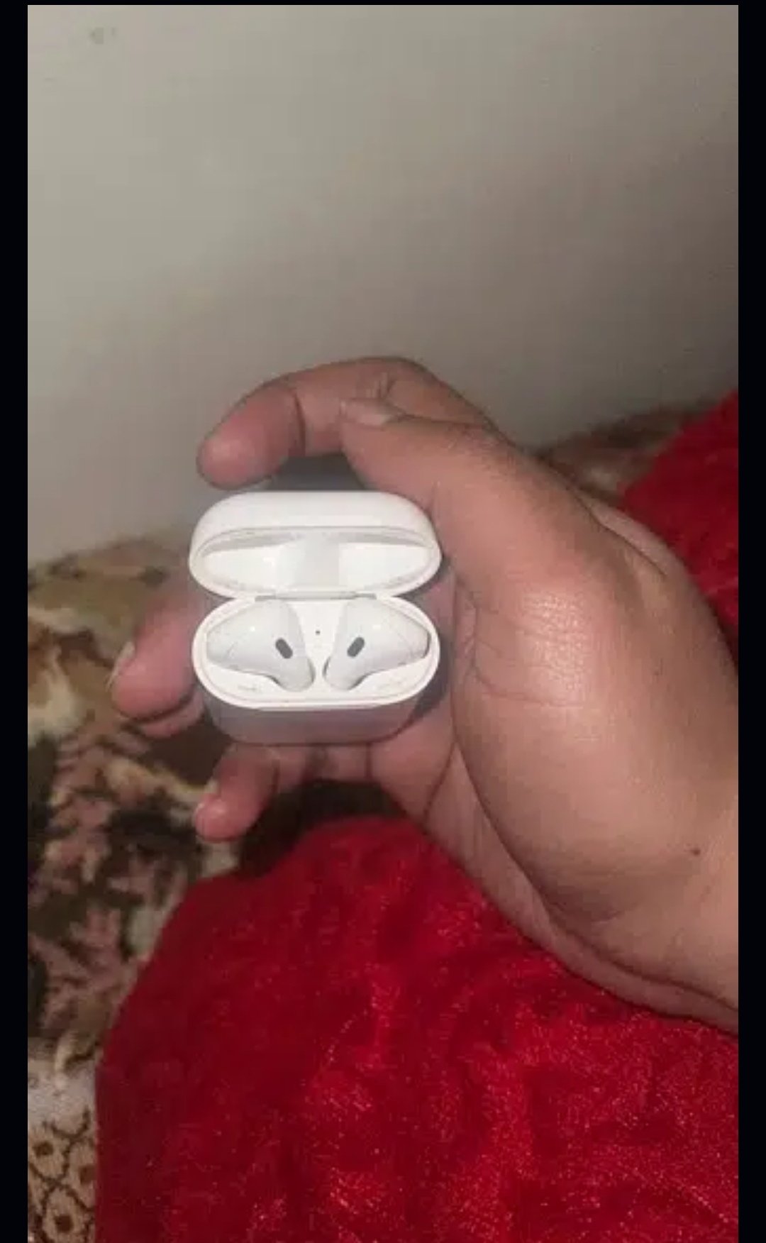 Orginial Airpods 2nd generation