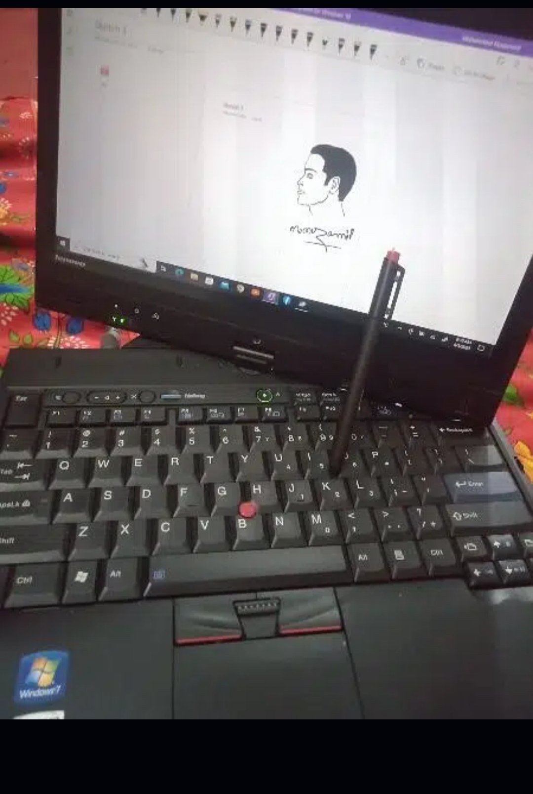 Lonovo thinkpad touch and rotatable screen with 360 rotation core i 7