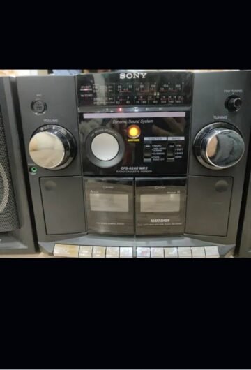 Sony Dynamic sound system radio cassette antique piece working fine