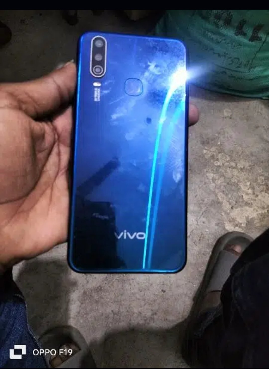 Vivo y15 4-64 only mob and box