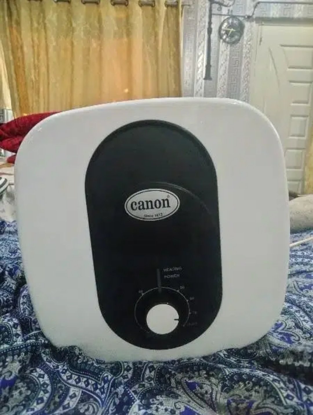 Canon 10 litre instant hot water geyser