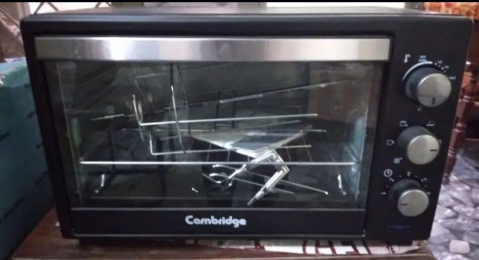 Cambridge baking over for sale with box