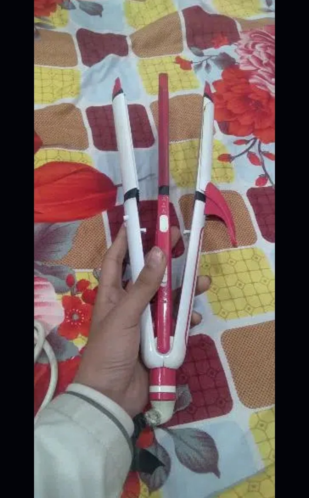 shinon 3 in 1 hair straightener only wire is damaged