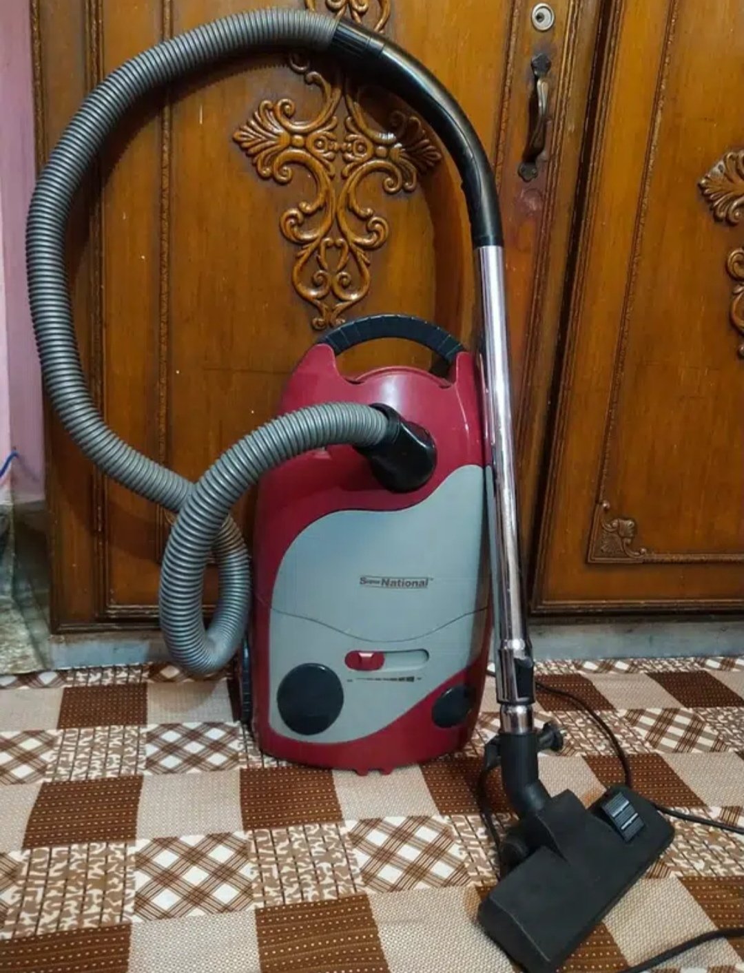 SUPER NATIONAL VACUUM CLEANER