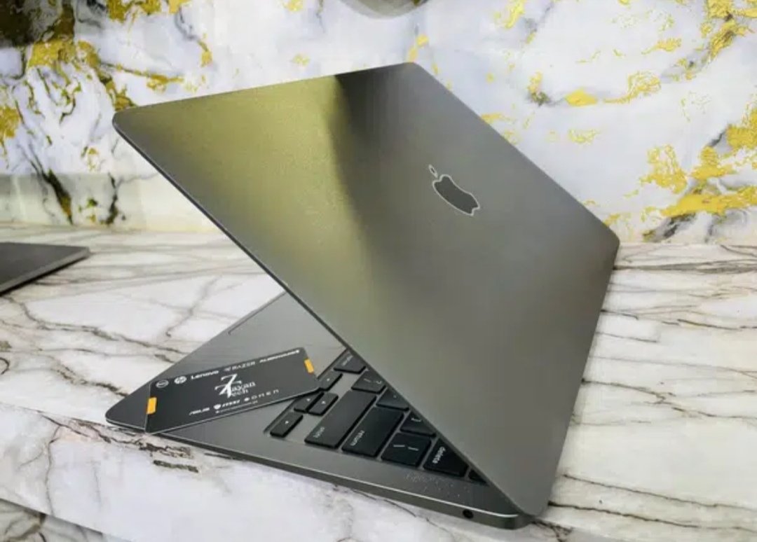 MacBook Air M1