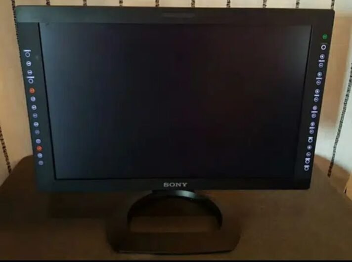 BROADCAST LCD MONITOR
