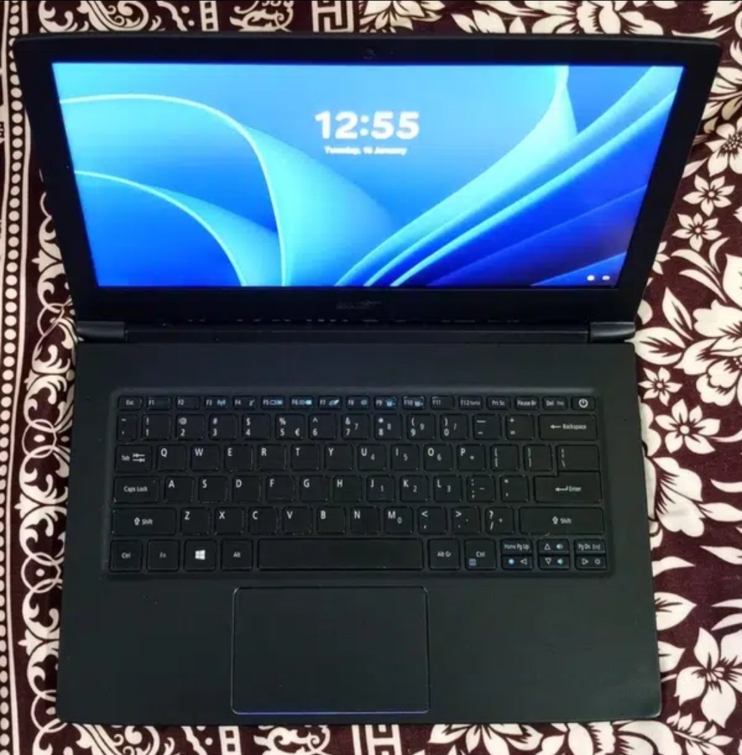 Acer Core i5 7thGEN 8gbRAM 256gbSSD 13.3″ 1080p Touchscreen FHD LED