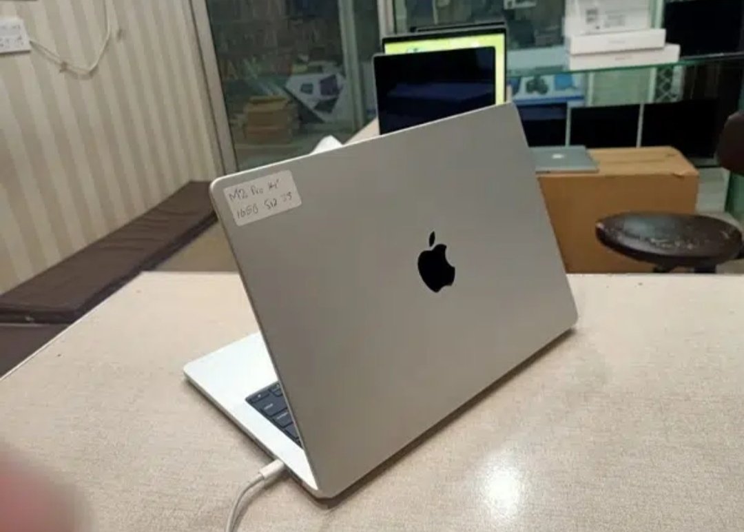 APPLE MACBOOK 2021 M1 PRO CHIP 16/512 16INCH