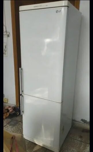 LG dual Feature Direct Cool Fridge + Freezer Forsale!