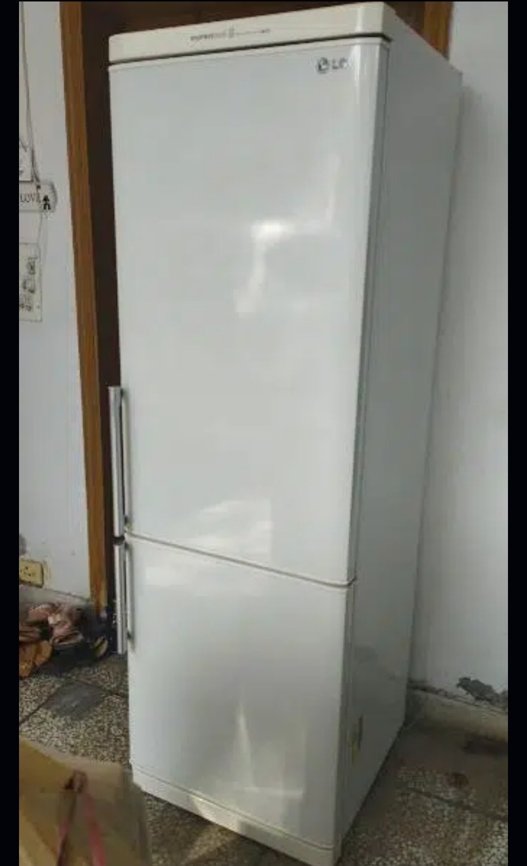 LG dual Feature Direct Cool Fridge + Freezer Forsale!