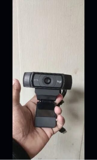 logitech C920 streaming web camera