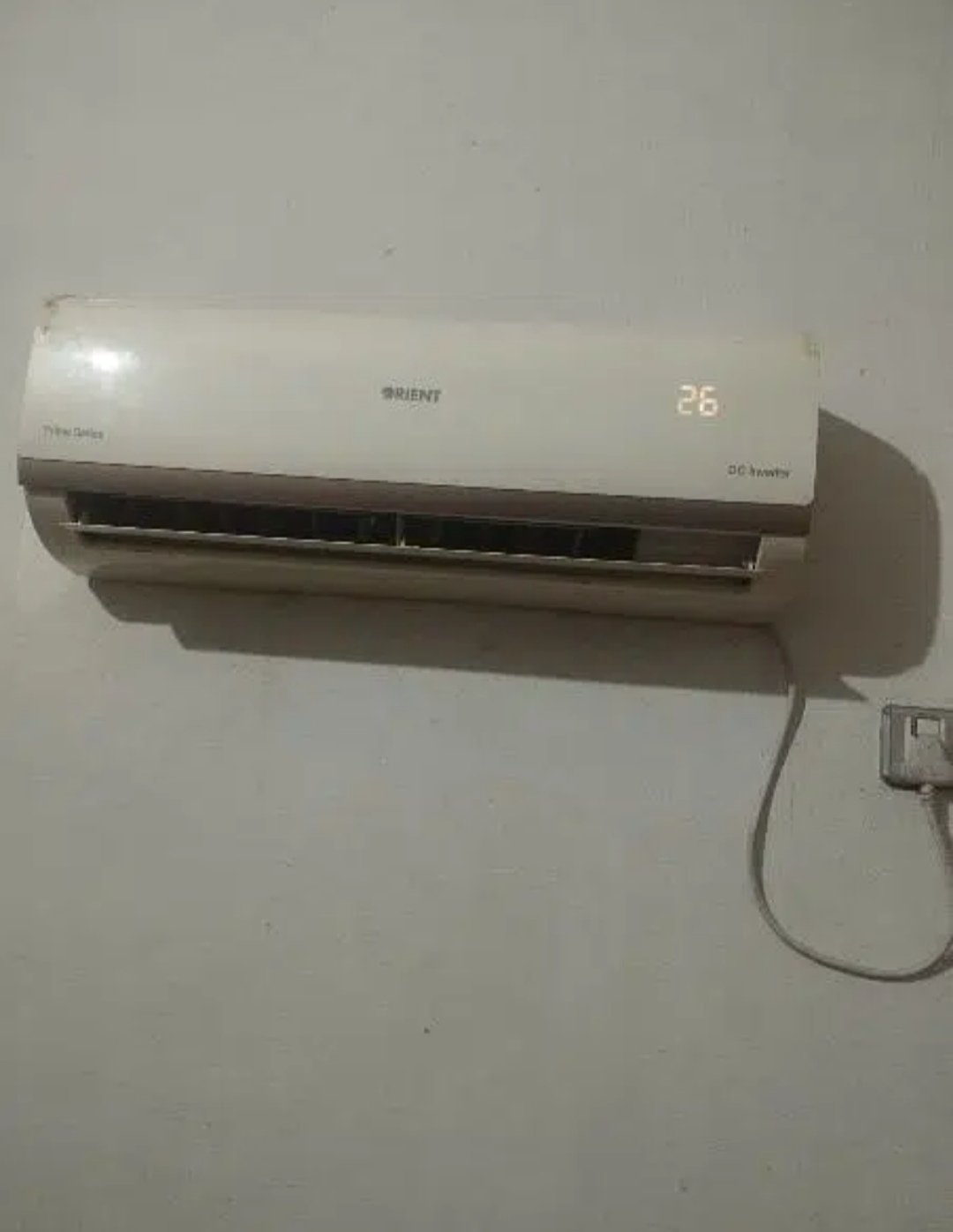 Split AC orient 1 ton, DC inverter