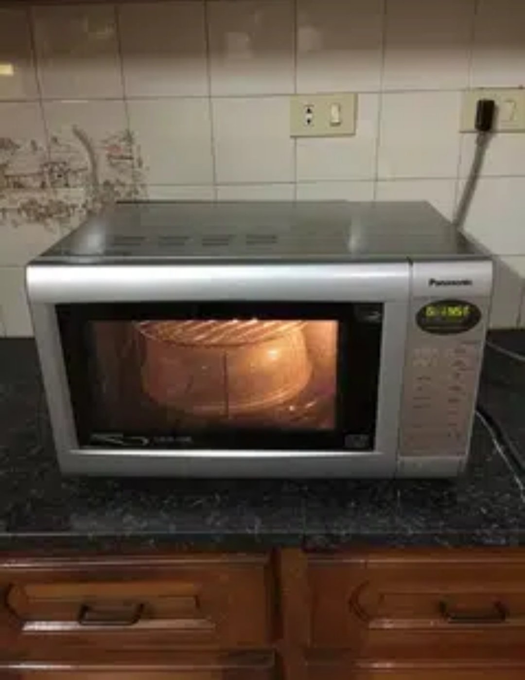 Panasonic microwave slightly used