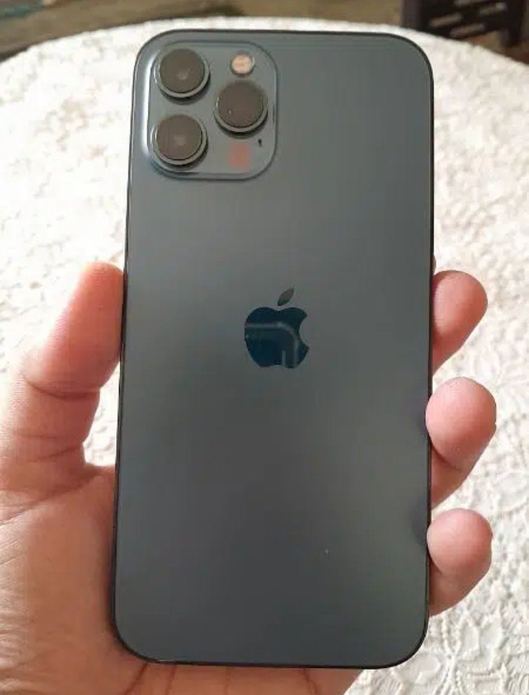 iphone 12 pro max very good condition