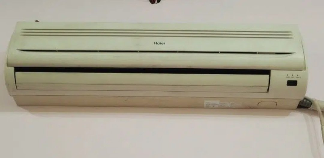 Hair split ac room chiller