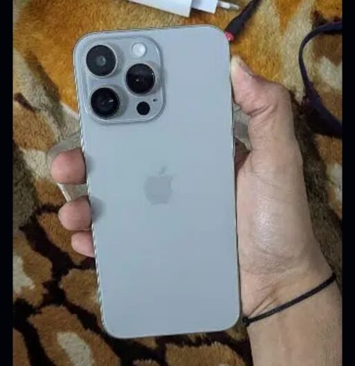 iphone 15 pro max dubhi se aya hai