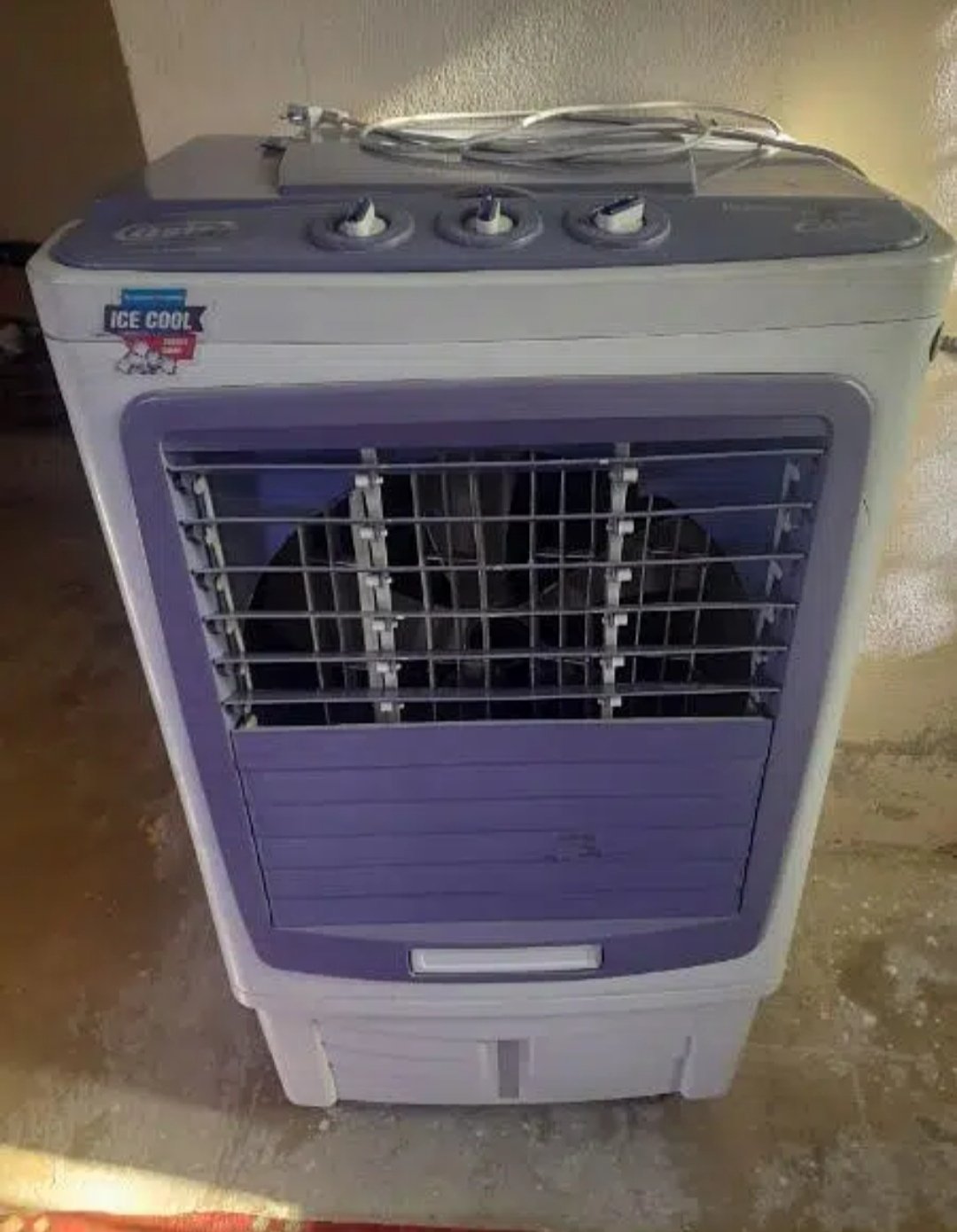 Room Air Ice Cooler