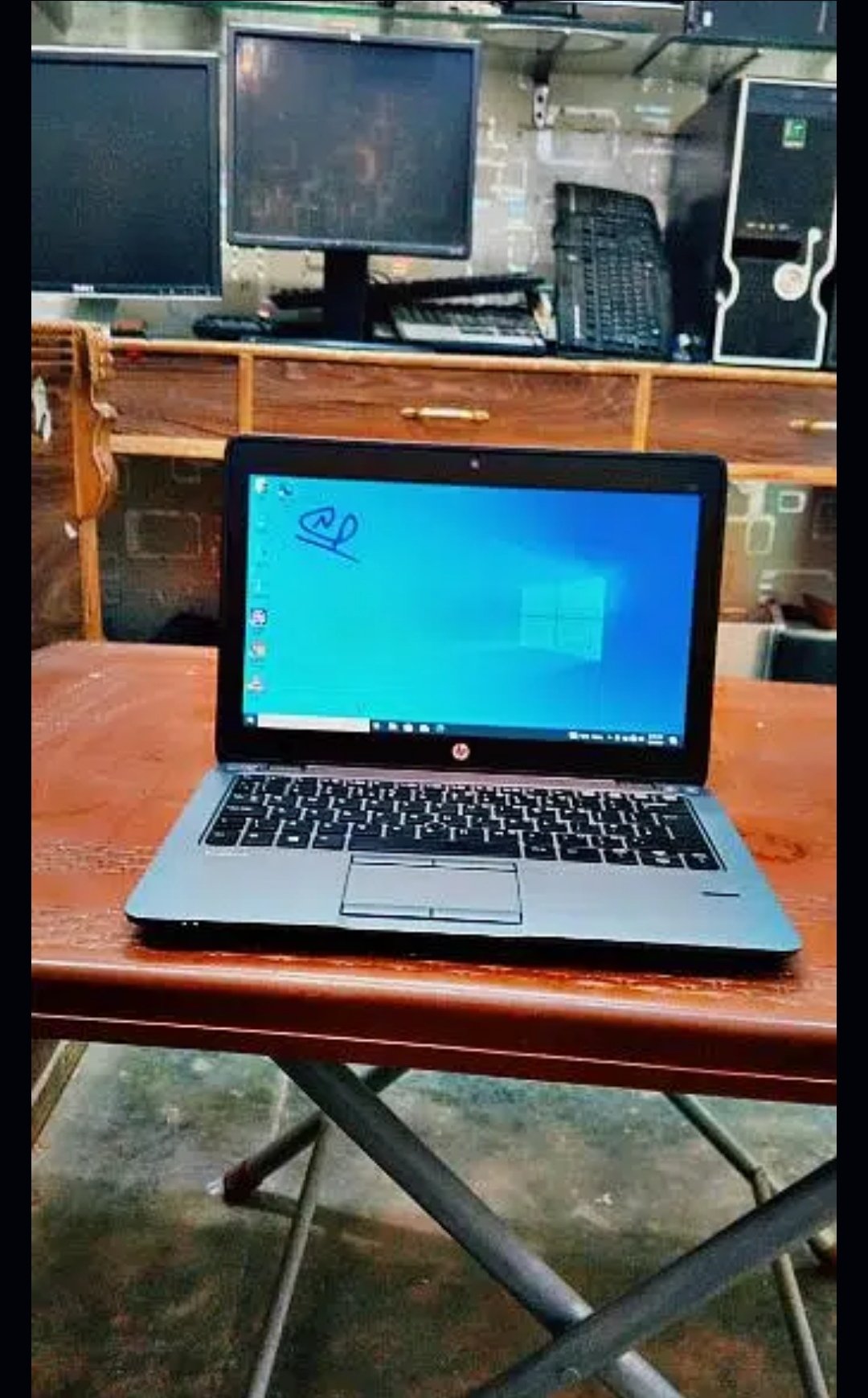 Hp Elite 725 A8 7thgenration