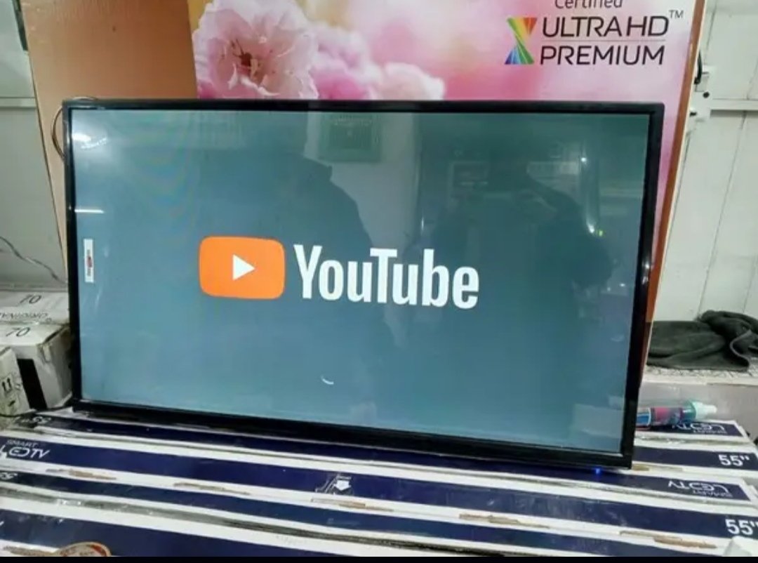 32 inch wifi led tv smart 8k UHD BOX PACK