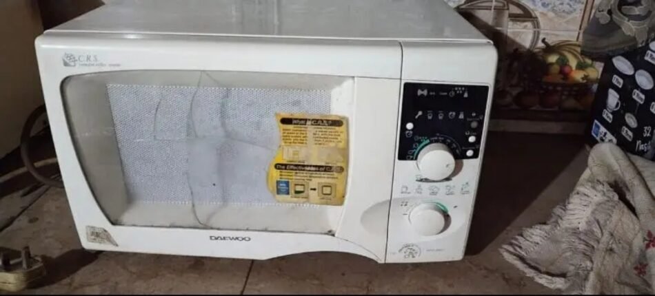 microwave oven daewoo company ka.