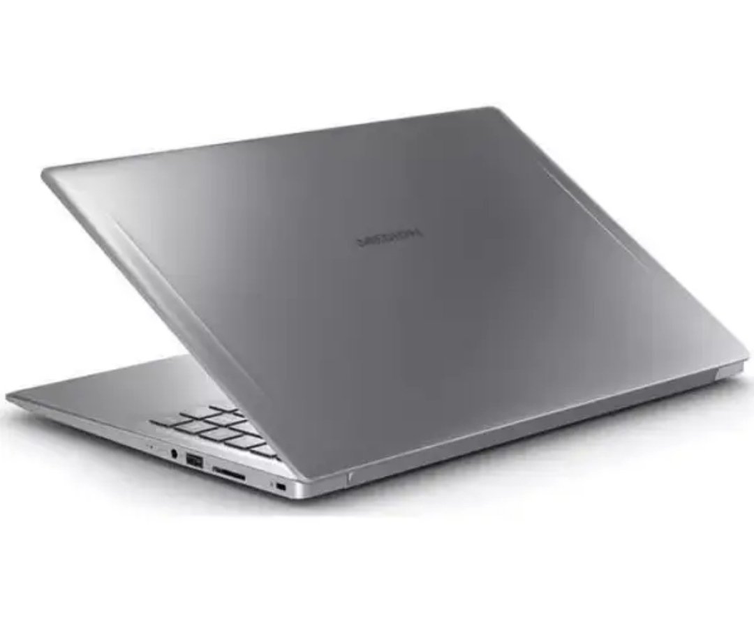 MEDION AKOYA S6445 15.6″ Intel Core i5 Laptop – 256 GB SSD, Silver
