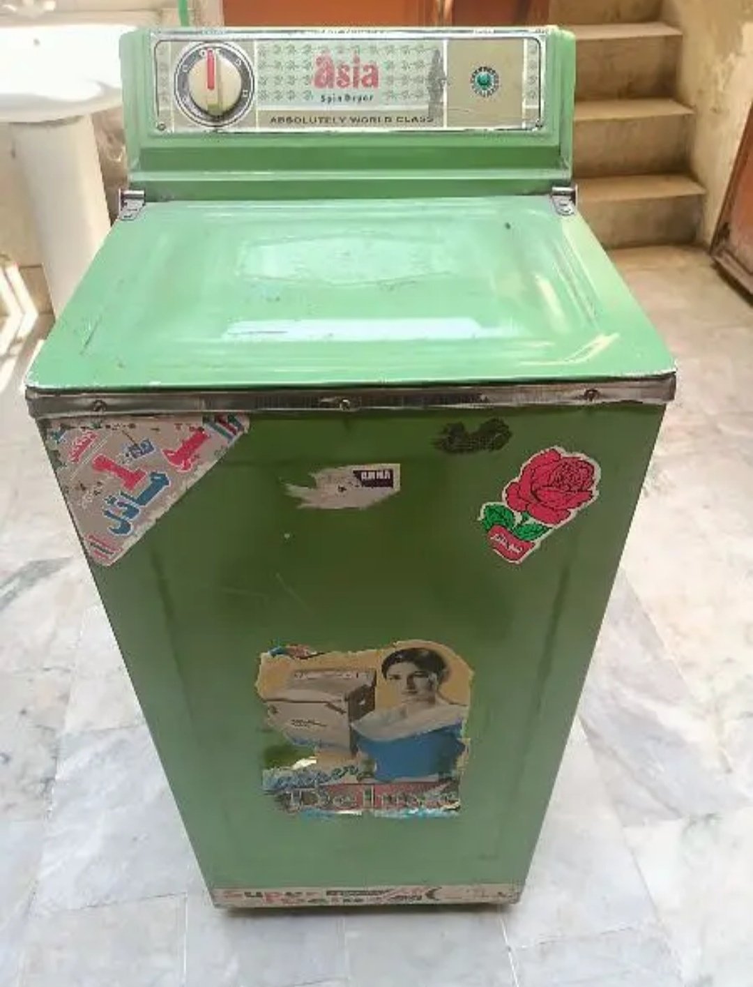 Dryer machine 9/10 condition hia