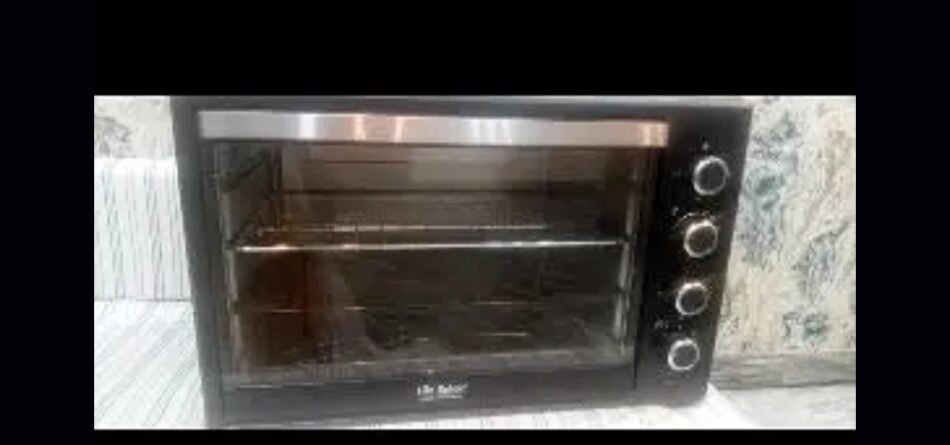 oven in very good condition