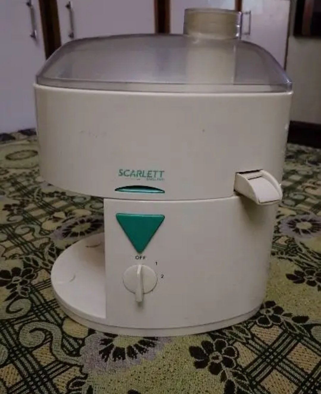 juicer scarlett 9/10 condition