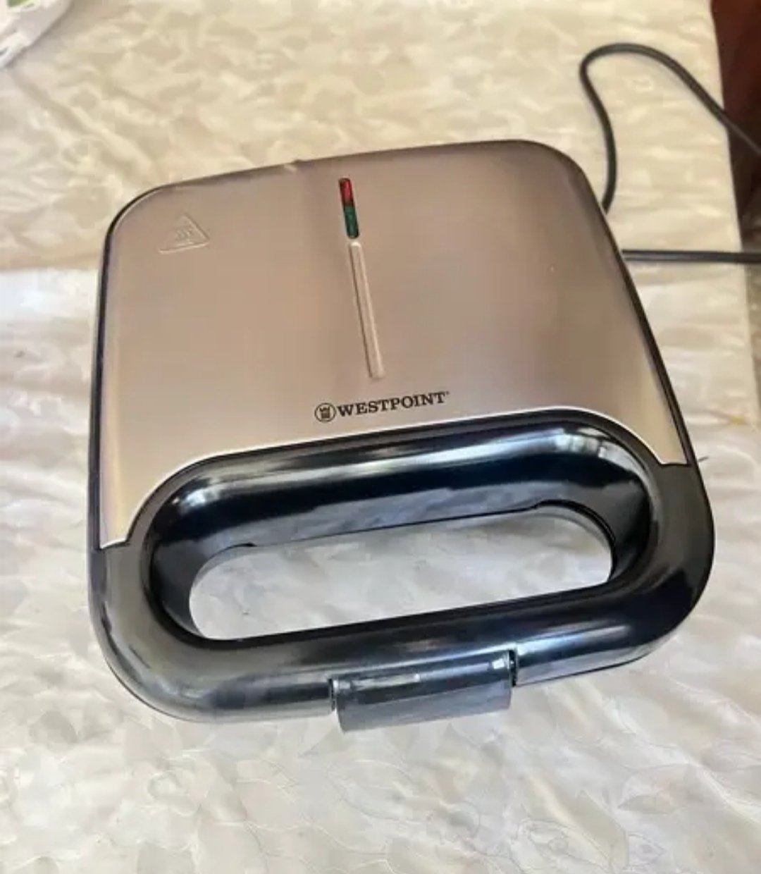 West Point original sandwich maker for urgent sale