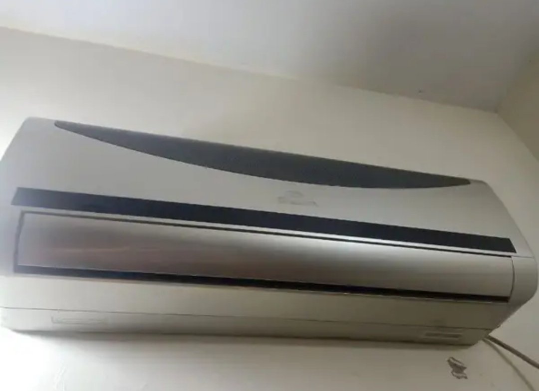 Dawlance split 1ton ac required urgently sale