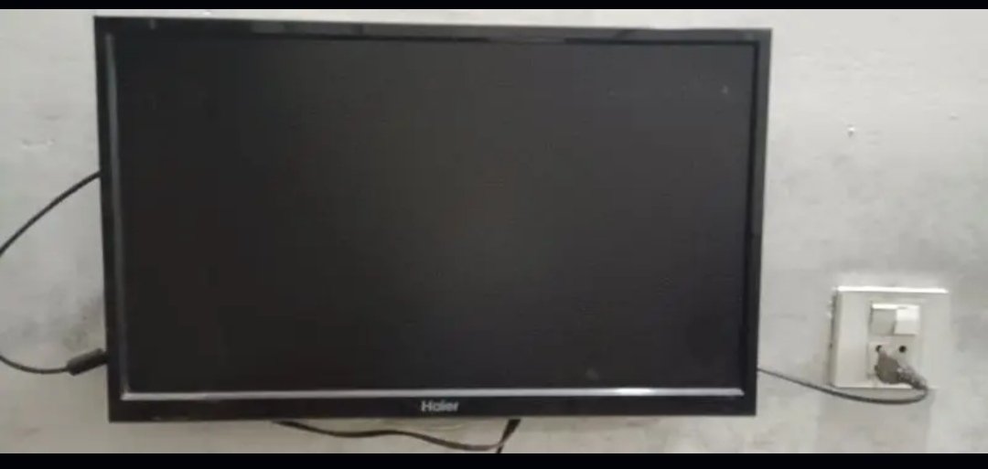 Haier LCD 21″