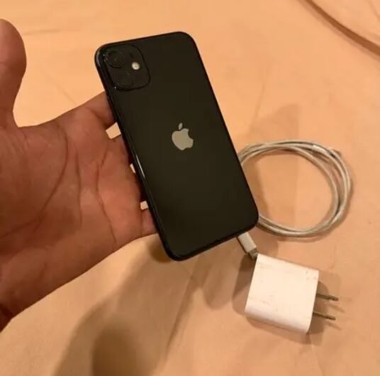 iPhone 11 non pta jv 64 gb. With sime time