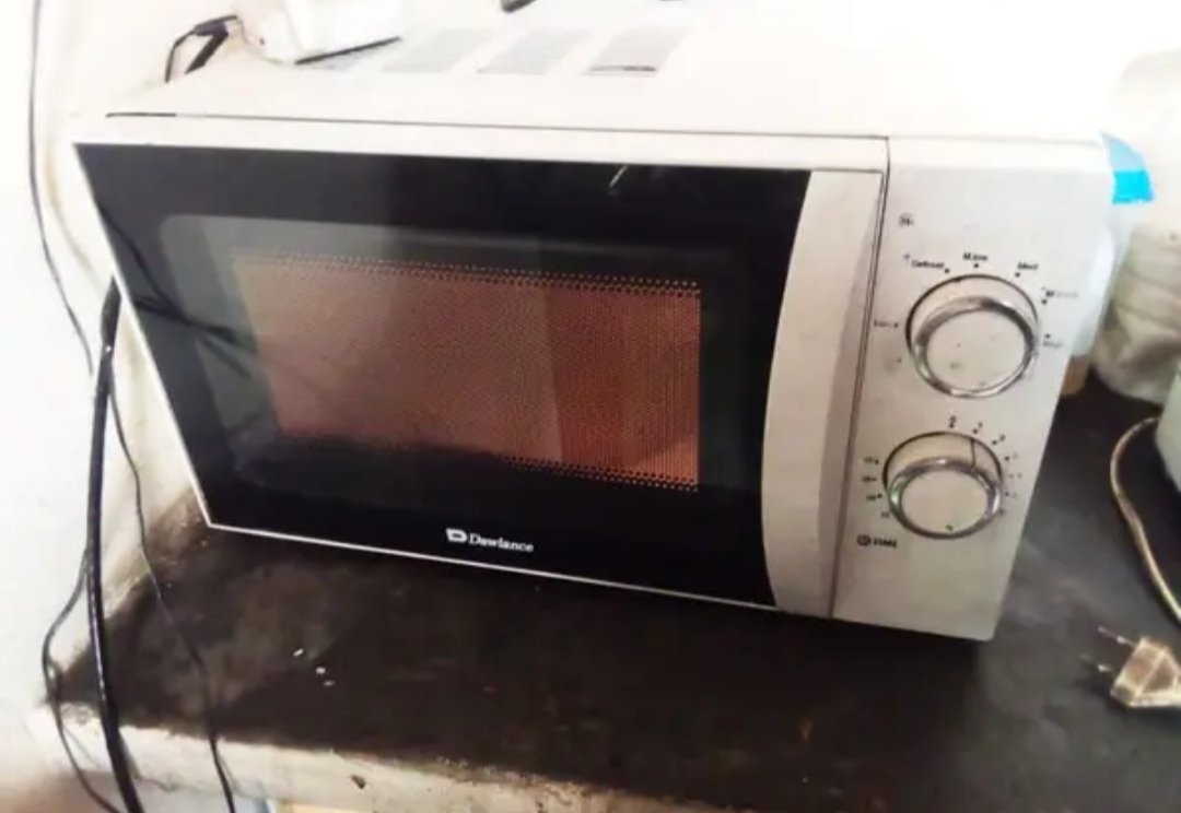good condition microwave oven