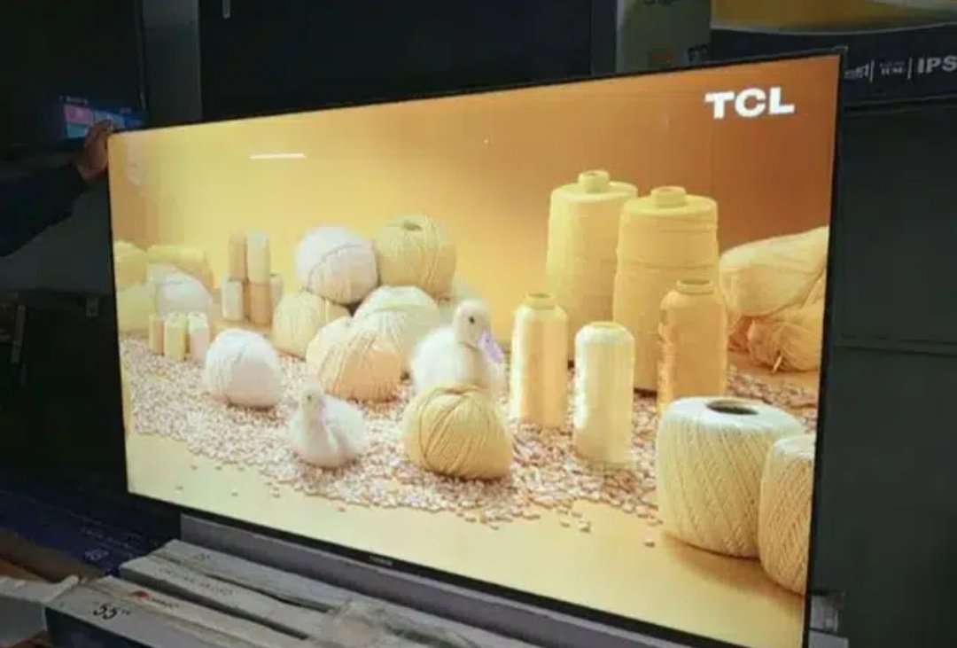 Super discount 65 SMART UHD HDR SAMSUNG LED TV