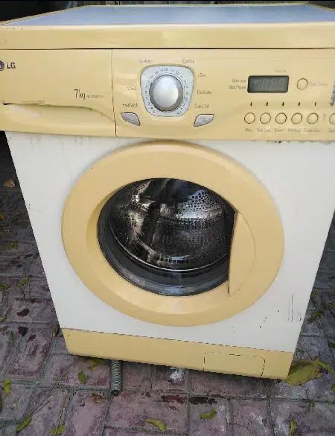 LG washing machine 7kg. fully automatic