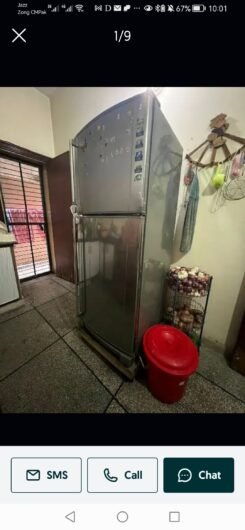 Dawlance medium size refrigerator (fridge)