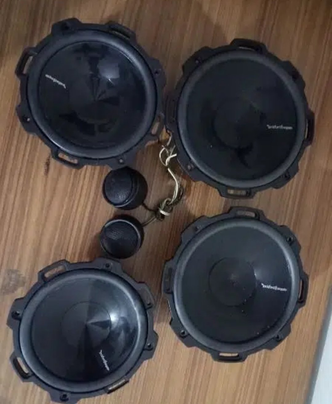 Components speakers for amplifier and woofer sound system