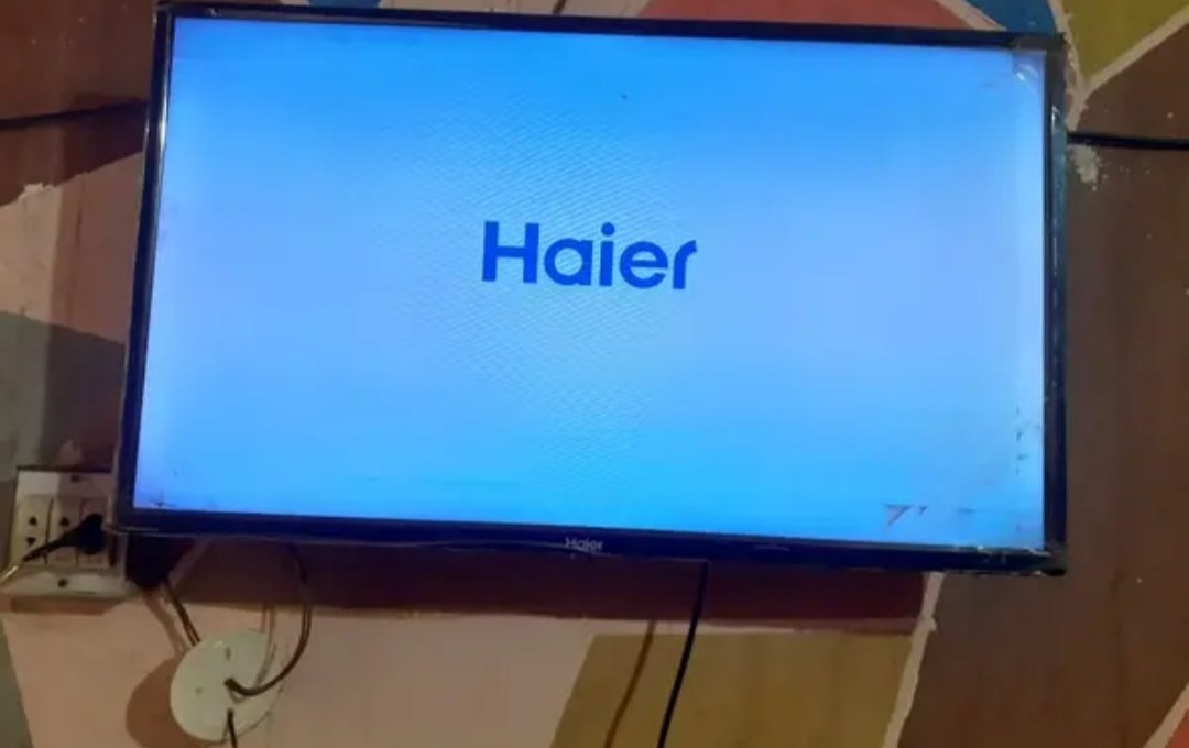 Hair 32 inc lCD argent